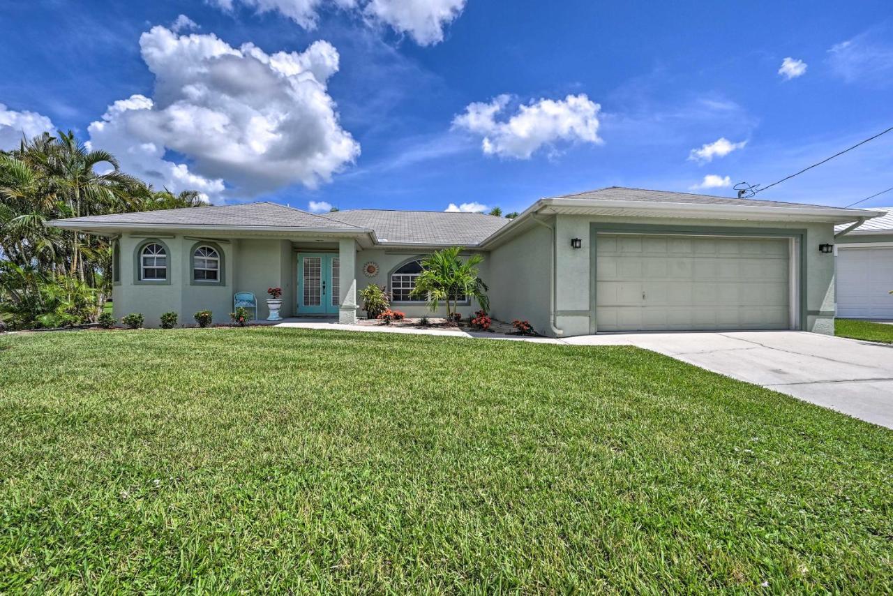 Villa Pet-Friendly Escape With Dock And Kayaks In Cape Coral Exterior foto